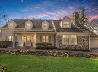 2605 Maple Hill Ln, Brookfield, WI 53045