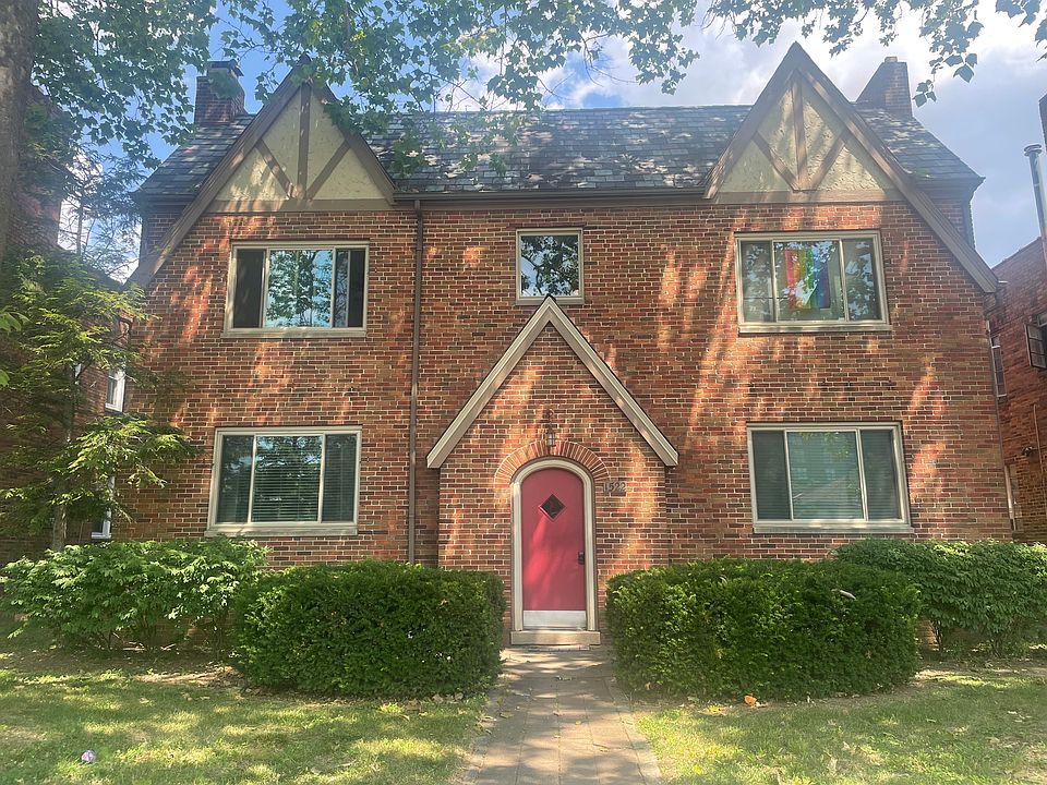 Exterior facing Northwest Blvd