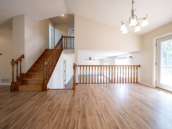 4th image of 15649 Crestone Path