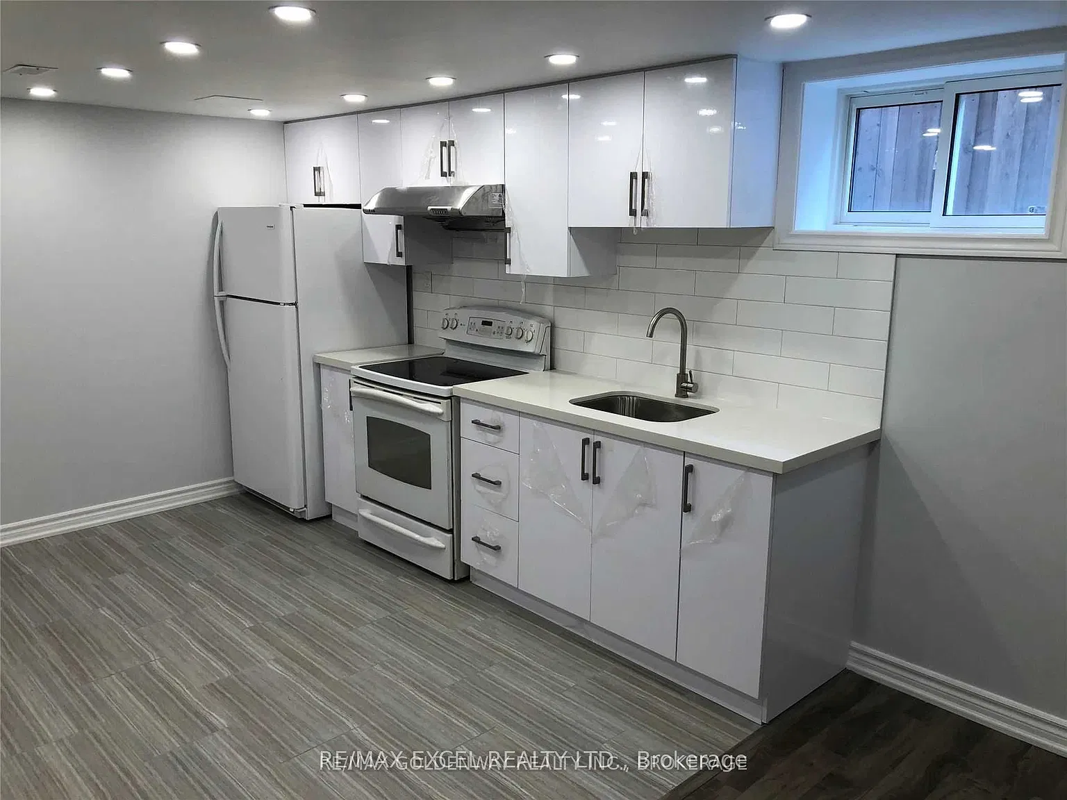 2 bed, $1,975 — Photo 4