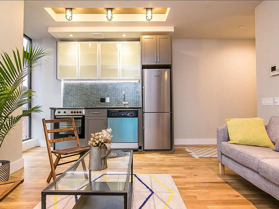 1st image of 185 Leonard St APT 1E