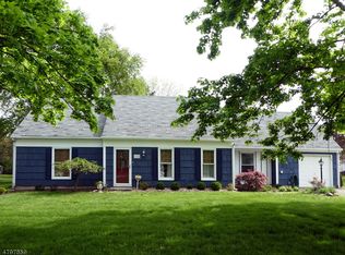 3 Domino Rd, Somerset, NJ 08873