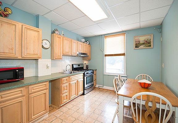 1st Fl Kitchen