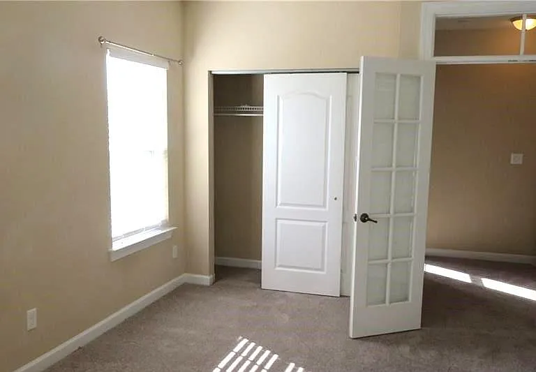 2207 Tuliptree Cir — Photo 17