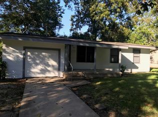 213 Camellia St, Lake Jackson, TX 77566