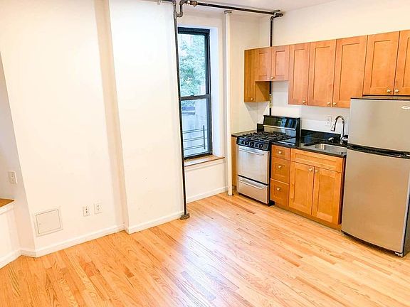 2nd image of 501 E 84th St APT 4E