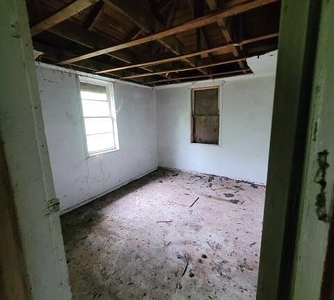 5th image of 2838 Elpis St