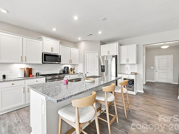 3rd image of 12028 Grinstead Ln