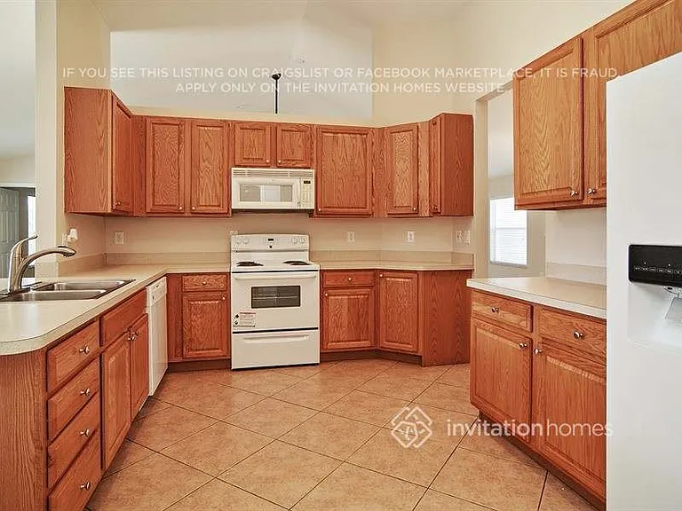3597 SW Ronald St — Photo 7