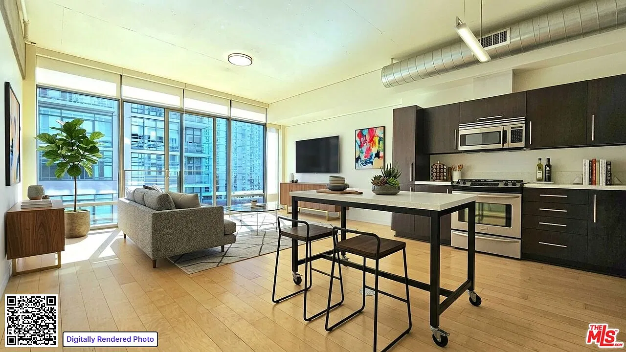 1100 S Hope St — Photo 1