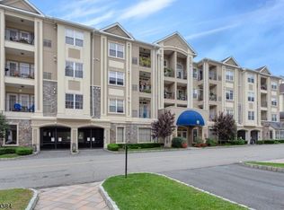 2309 Wickham Ter, Clifton, NJ 07013