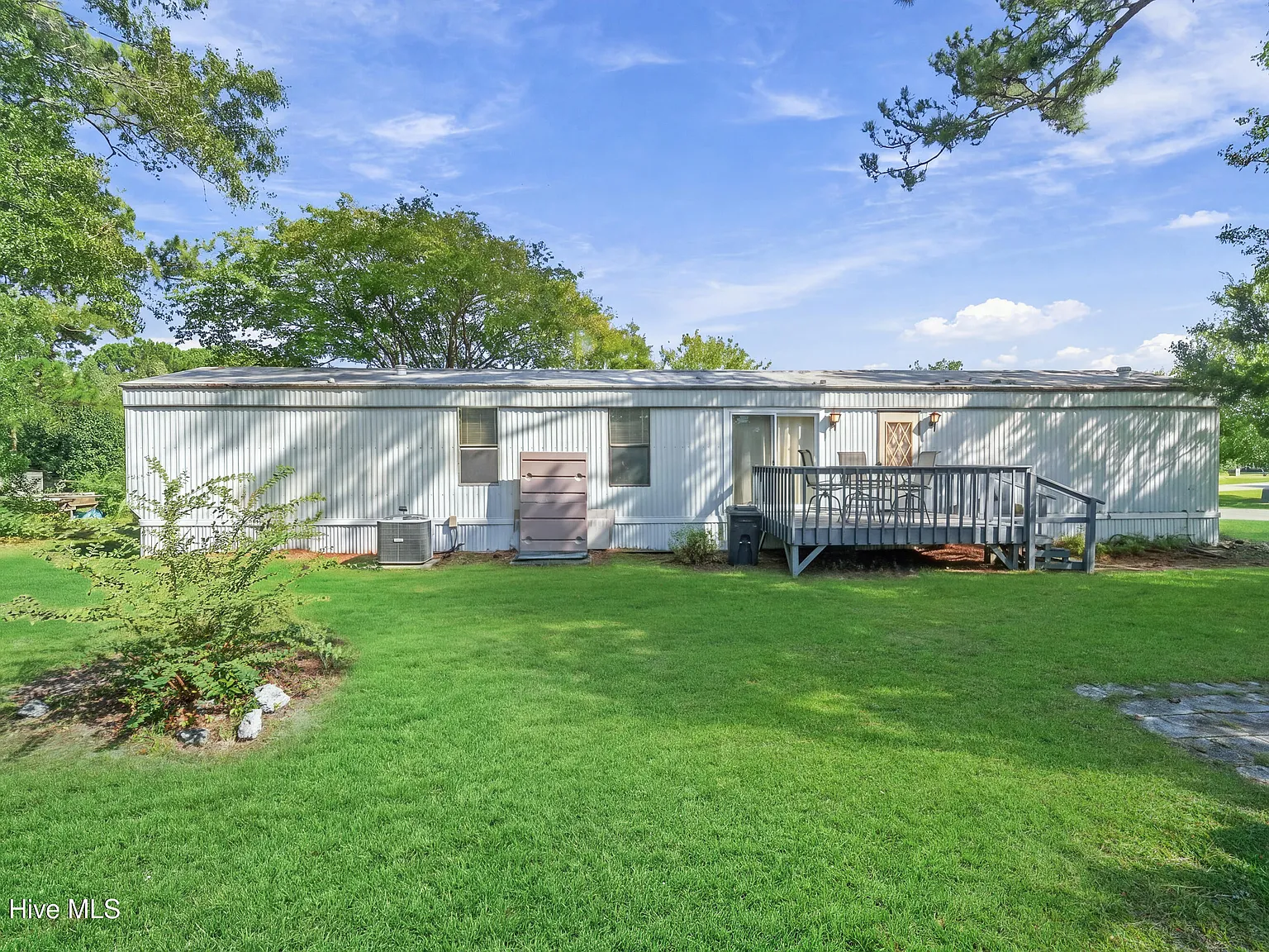 2 bed, 2.0 bath, 765 sqft, $1,395 — Photo 1
