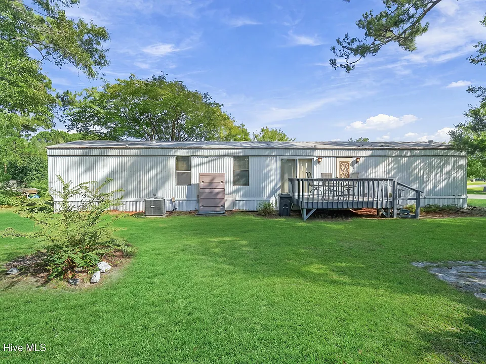 125 Seashore Dr