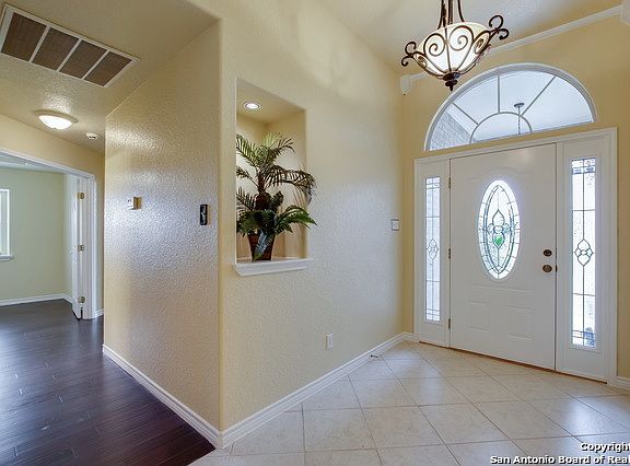 3rd image of 8523 Woodcliff Blvd