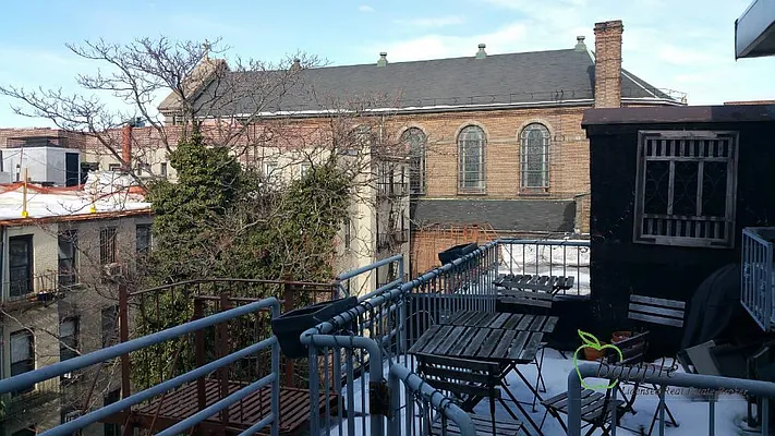 Rented by Bapple | media 21