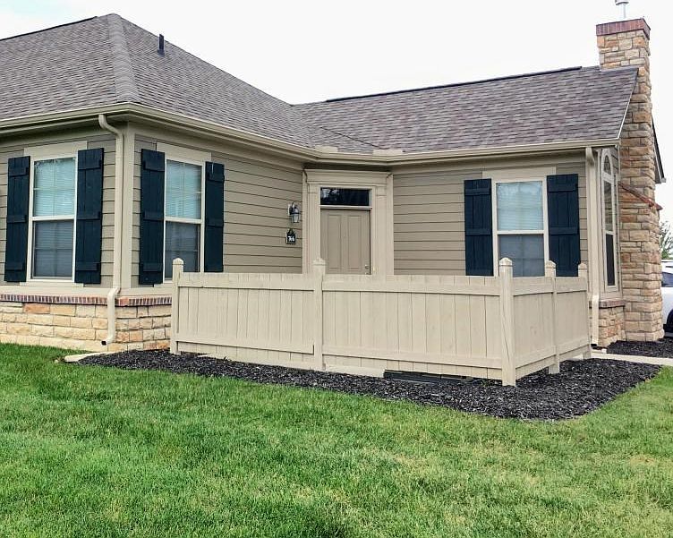 1st image of 766 Lambton Cir E