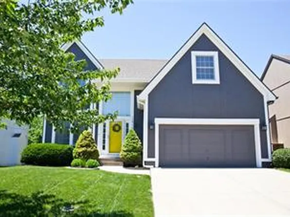 12770 Mackey St, Overland Park, KS 66213