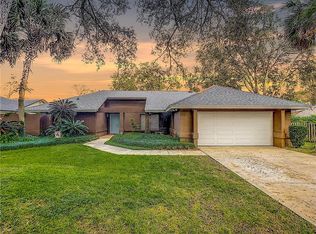 381 Haverlake Cir, Apopka, FL 32712