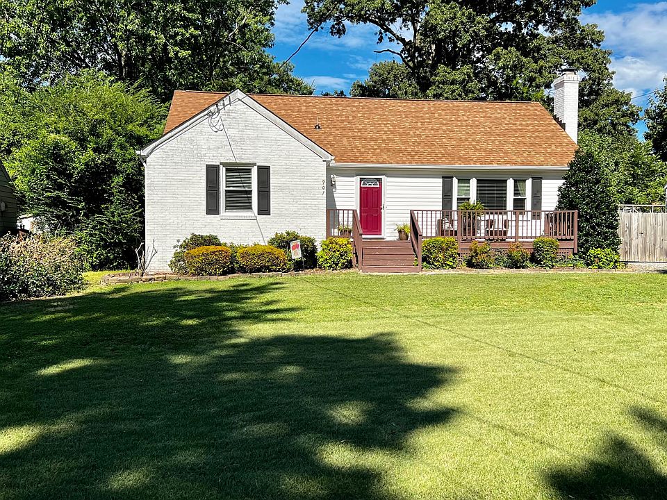 1st image of 907 Jackson Dr