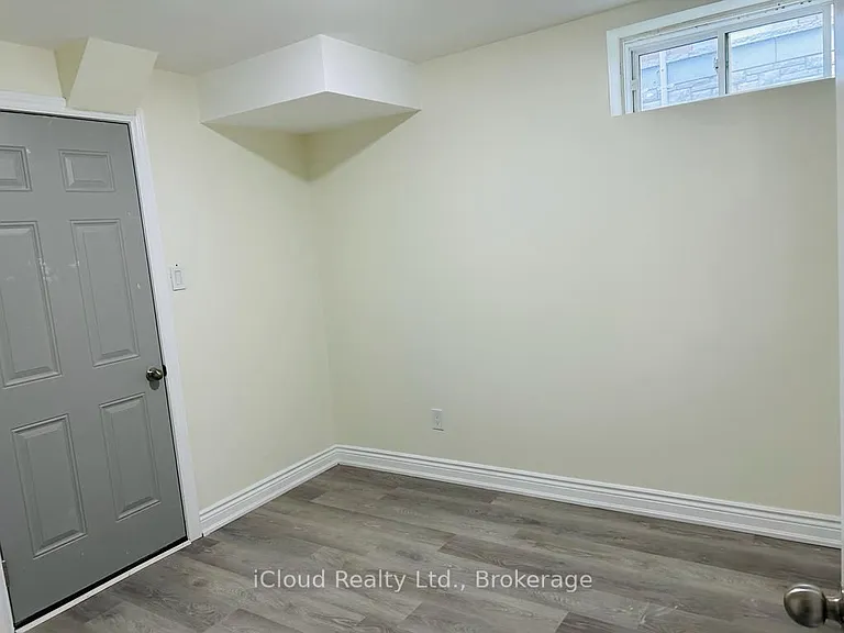 35 Brixham Ln #BASEMENT — Photo 13