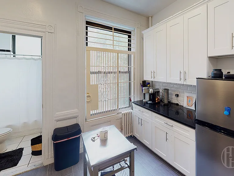 533 E 87th St #3E — Photo 11