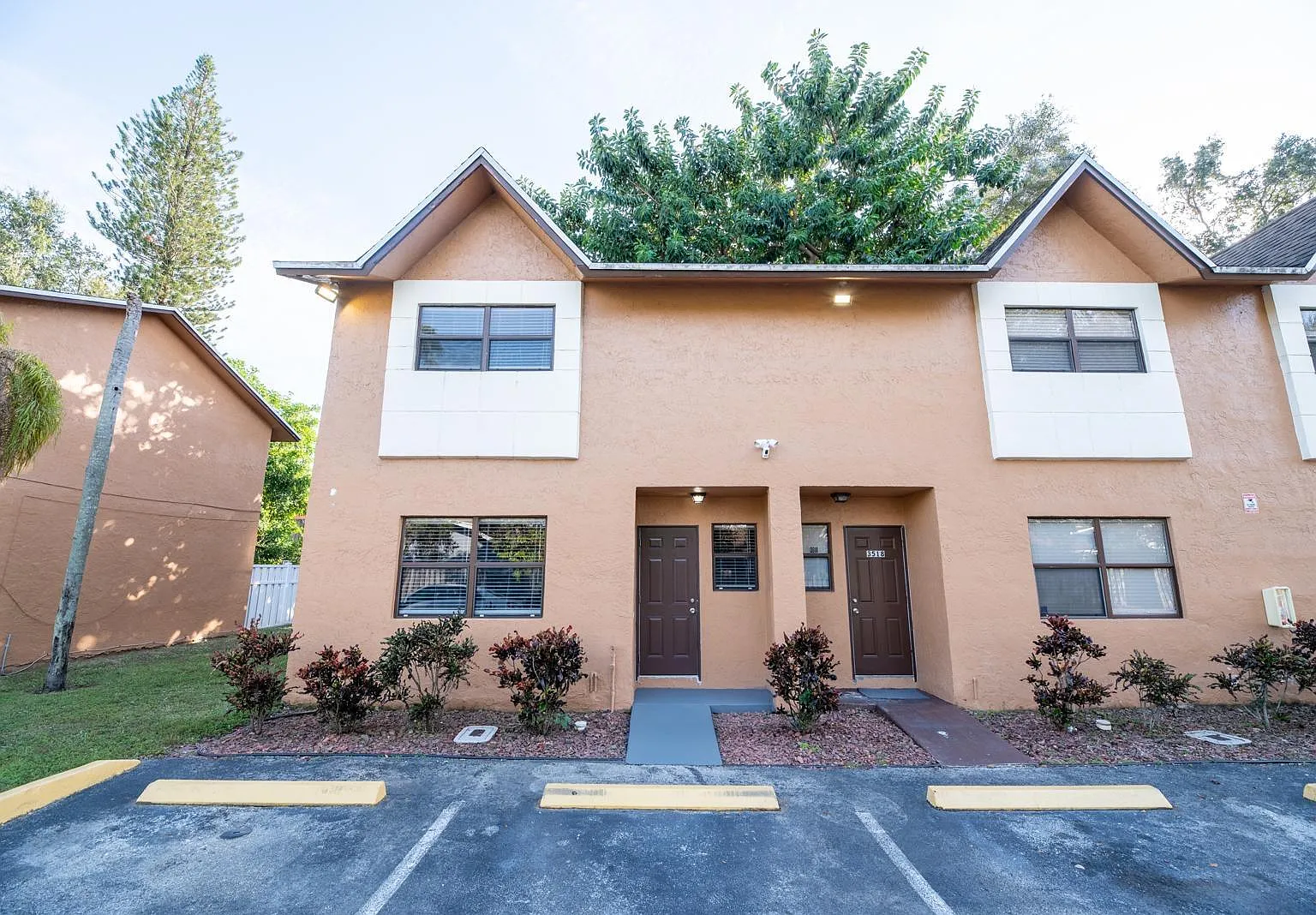 2 bed, 1.5 bath, 1200 sqft, $2,890 — Photo 1