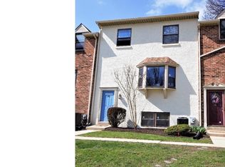 28 Silver Lake Ter APT 28, Morton, PA 19070