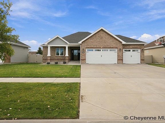 3rd image of 2107 Plain View Rd