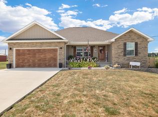 285 Velma Dr, Seymour, MO 65746