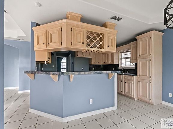 5th image of 2130 Alexandra Ct