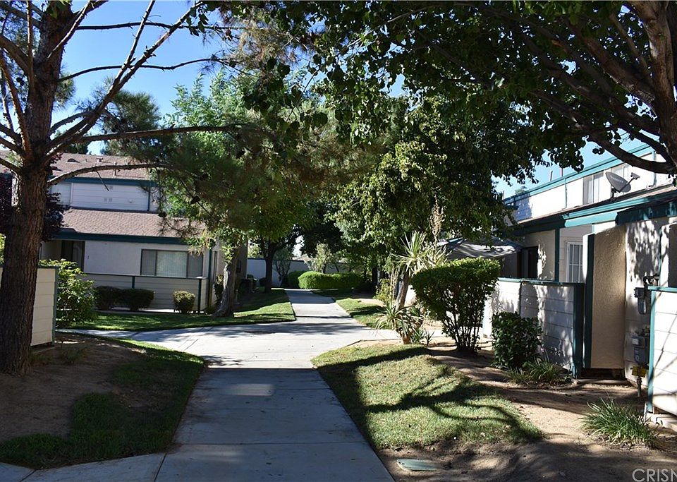 1st image of 44526 15th St E Unit 5