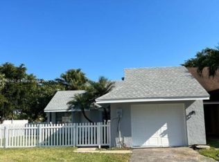 1443 Loon Ct, Homestead, FL 33035