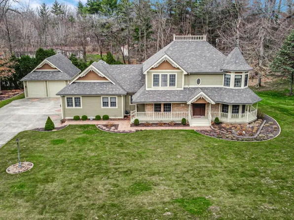 597 Foxwood Ct, Westville, IN 46391