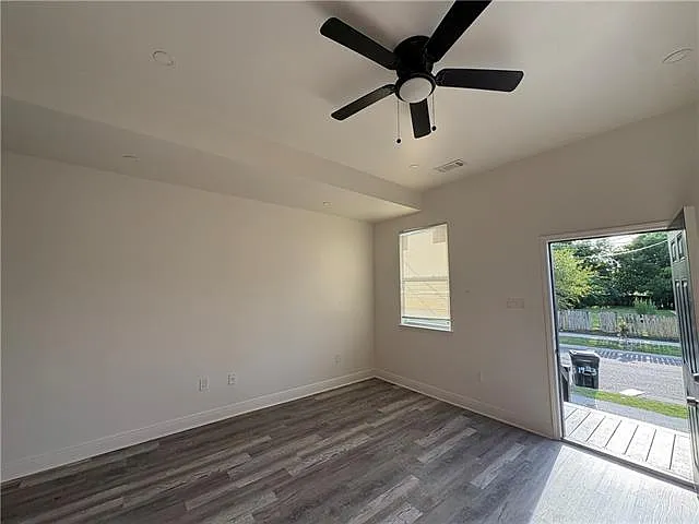 3 bed, 2.0 bath, 1199 sqft, $1,500 — Photo 3