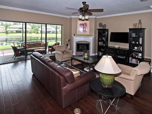 2nd image of 335 Saint Johns Forest Blvd