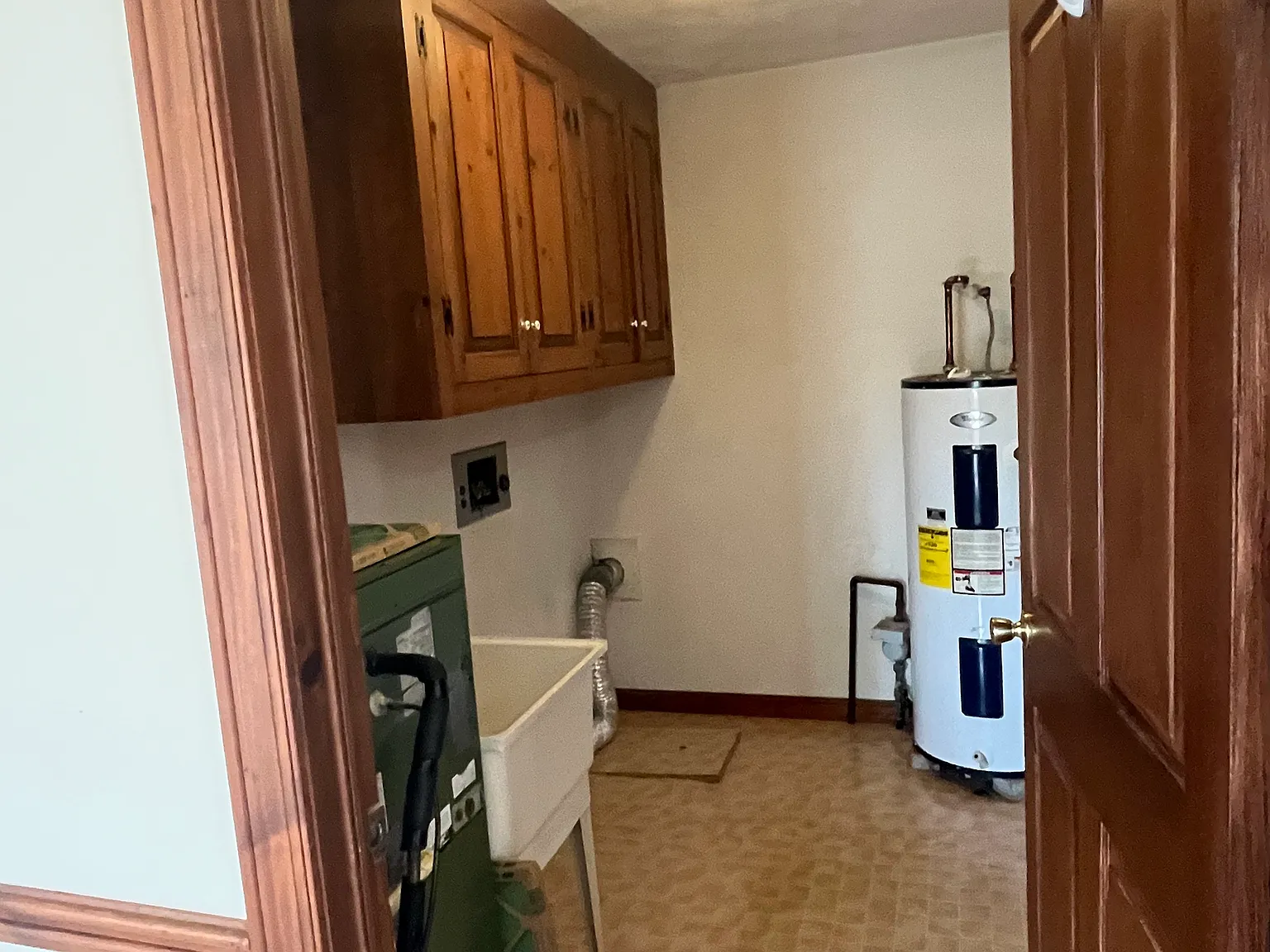 867 Arrowhead Dr — Photo 2