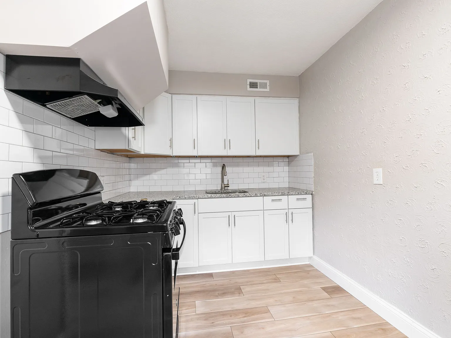 1 bed, 525 sqft, $850 — Photo 4