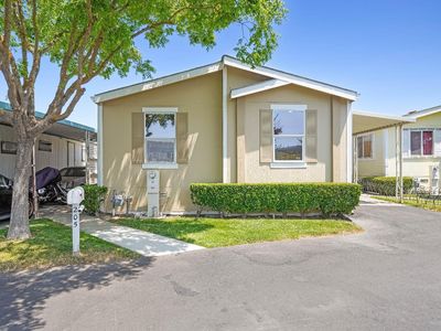 205 Pear Lane, Santa Rosa, CA, 95407