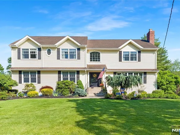 17 Windham Pl, Glen Rock, NJ 07452