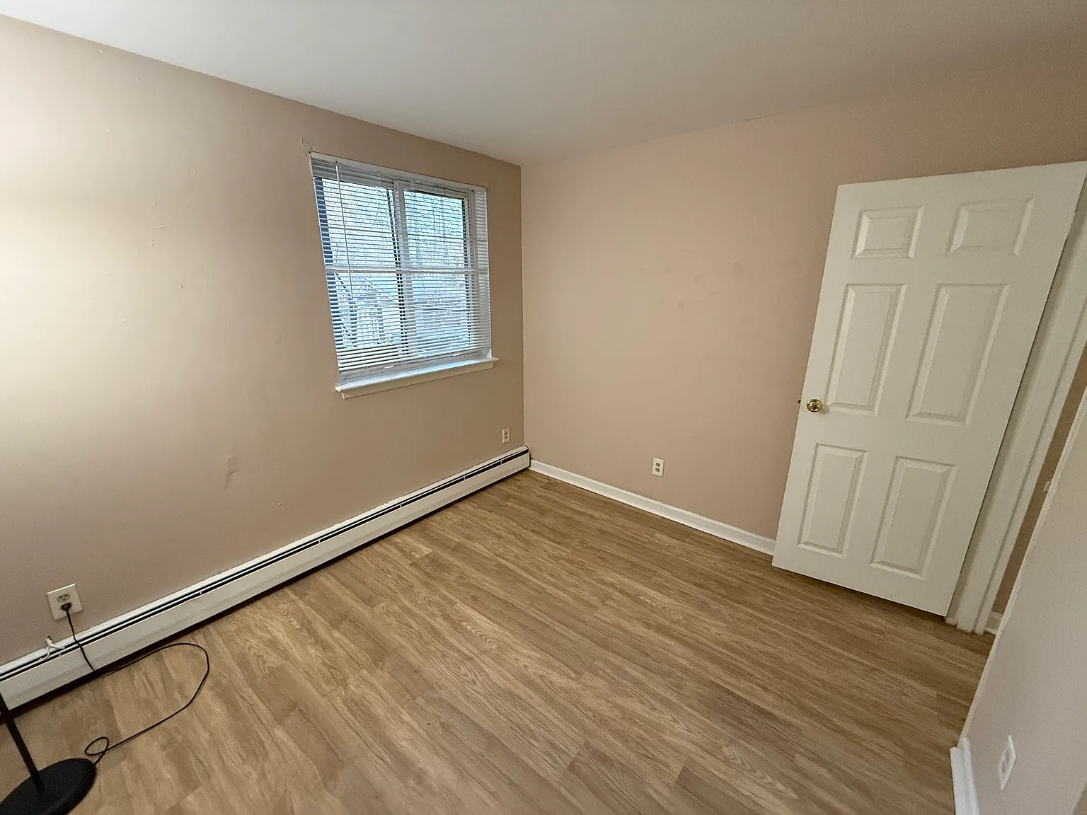 2307 N Harrison Street — Photo 4