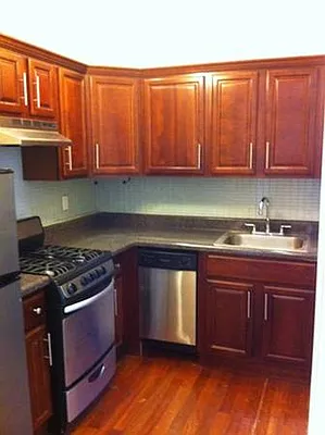 Rented by Full Time Management | media 28