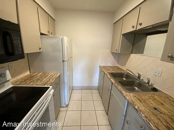 5th image of 107 W Broadway #25