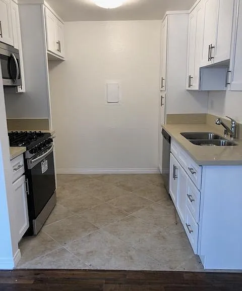 12349 Oxnard St — Photo 5