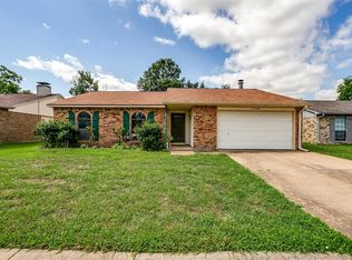 1705 Clark Trl, Grand Prairie, TX 75052