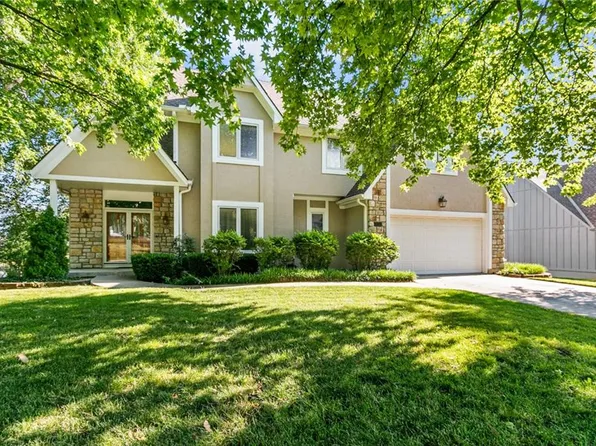 2312 NW Lookout Rdg, Lees Summit, MO 64081