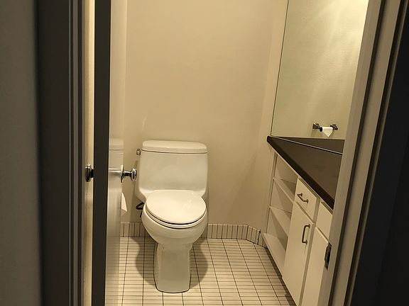 3rd image of 1940 Stockton St APT 101