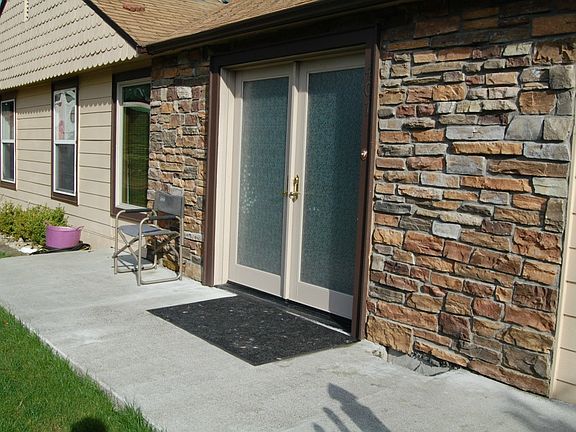 2nd image of 407 113th St S