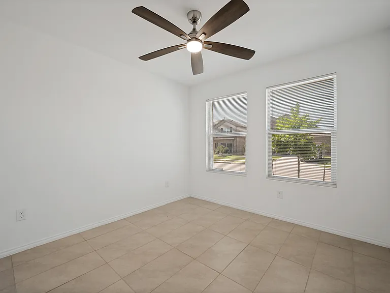 14045 Ilderton St — Photo 10