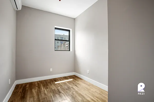 Rented by REZI | media 1