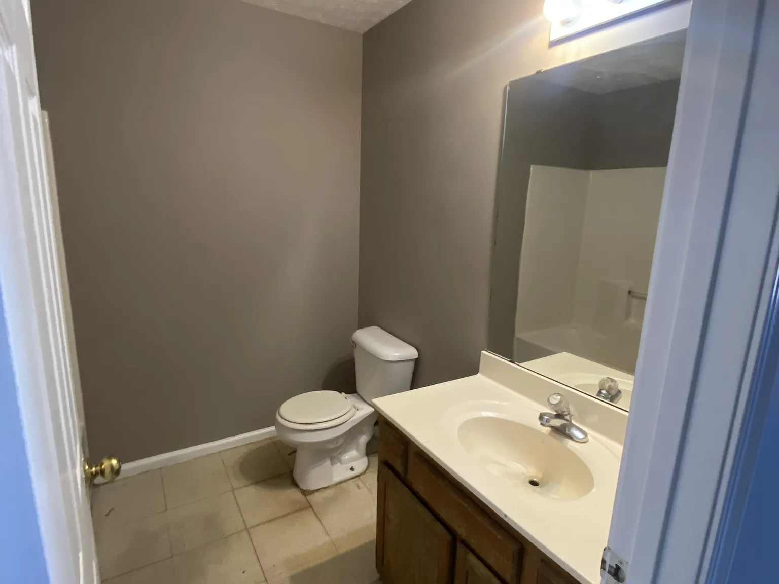 979 Bryant Way — Photo 4